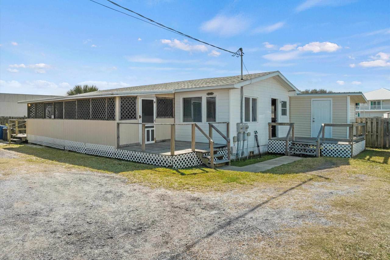 145 Gassett Rd. Apt A - Photo 1