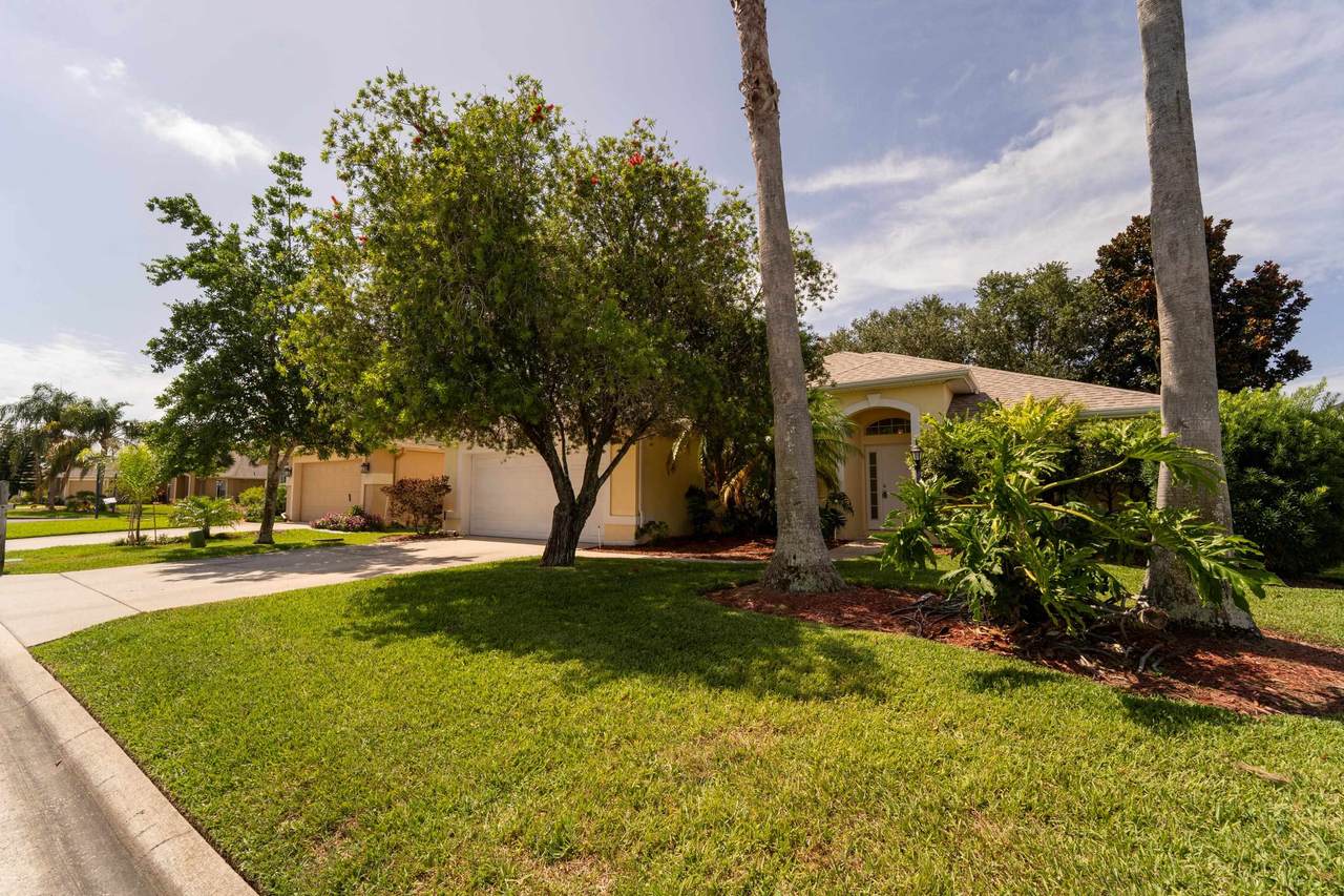 957 Windward Way - Photo 1