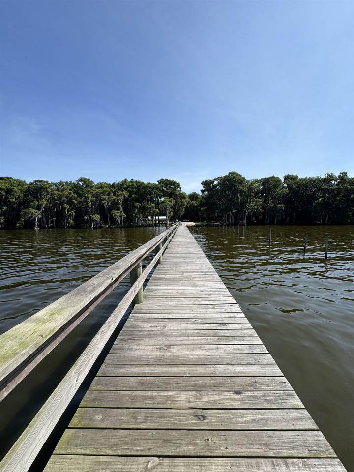 https://bt-photos.global.ssl.fastly.net/staug/1280_boomver_1_263196-2.jpg