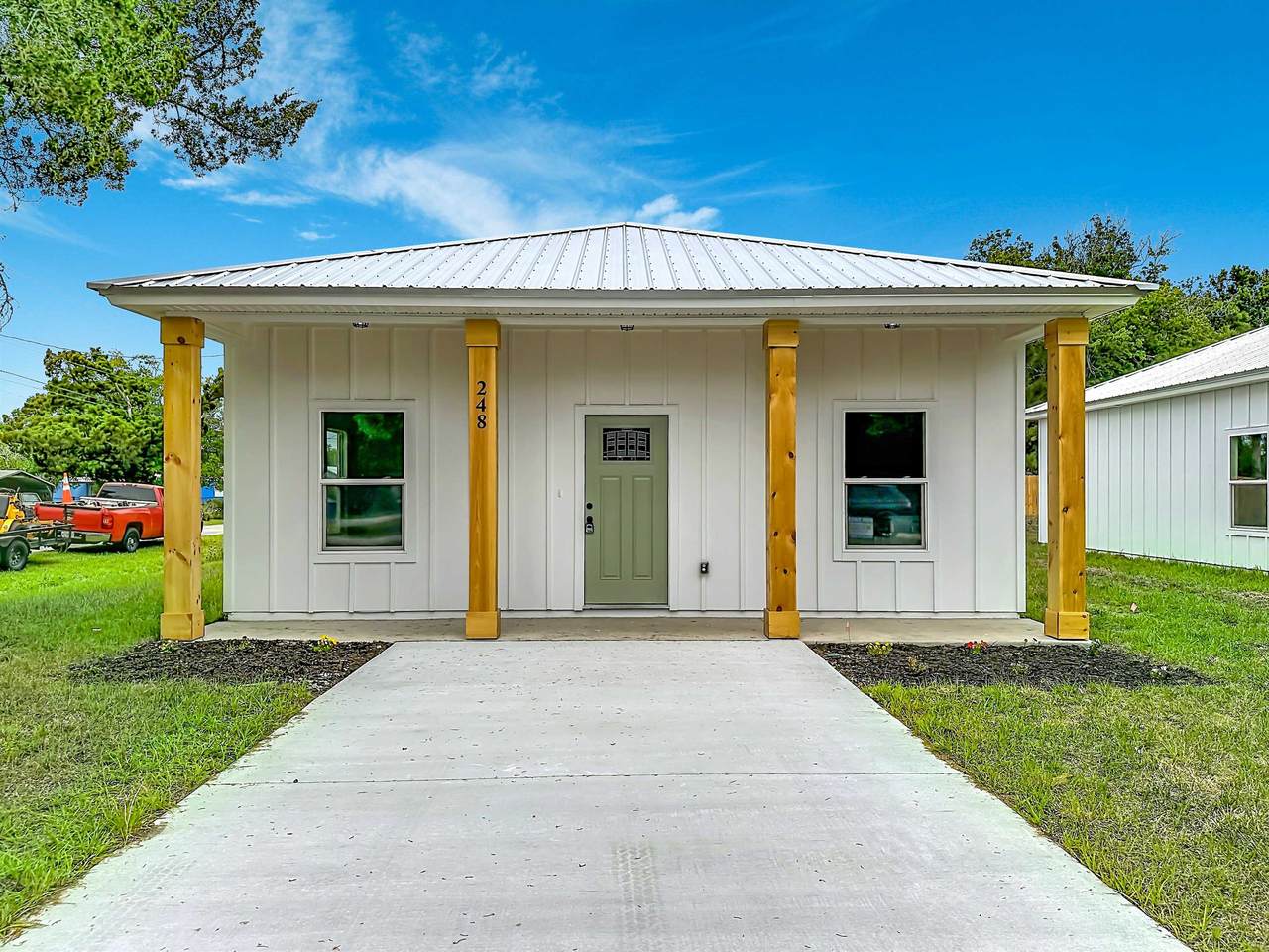248 Jackson Blvd - Photo 1