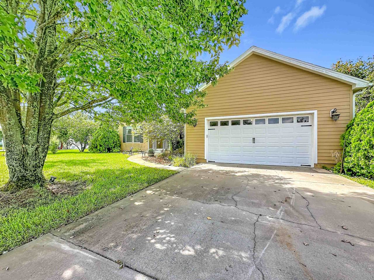 2905 Gray Jay Dr - Photo 1