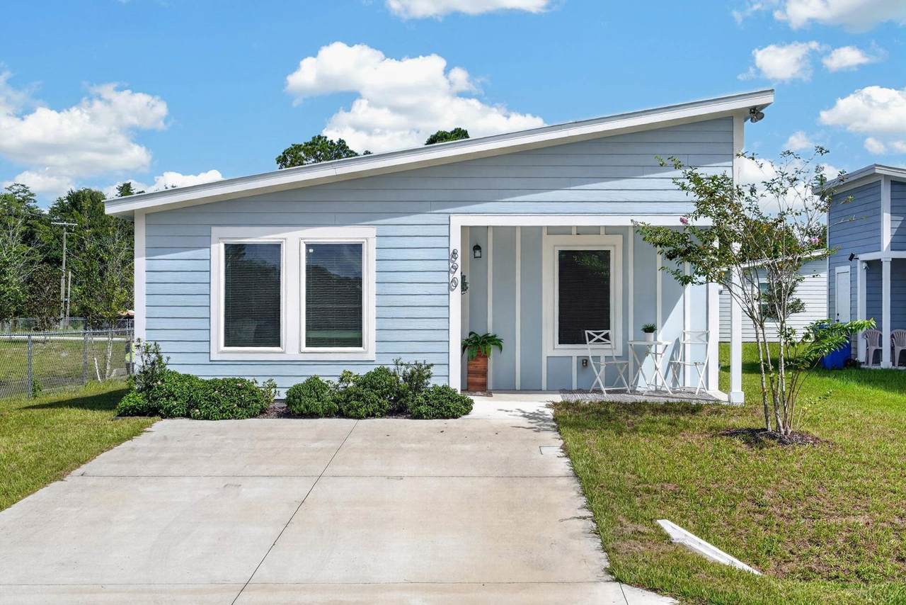 96 Mcdonald Ave - Photo 1