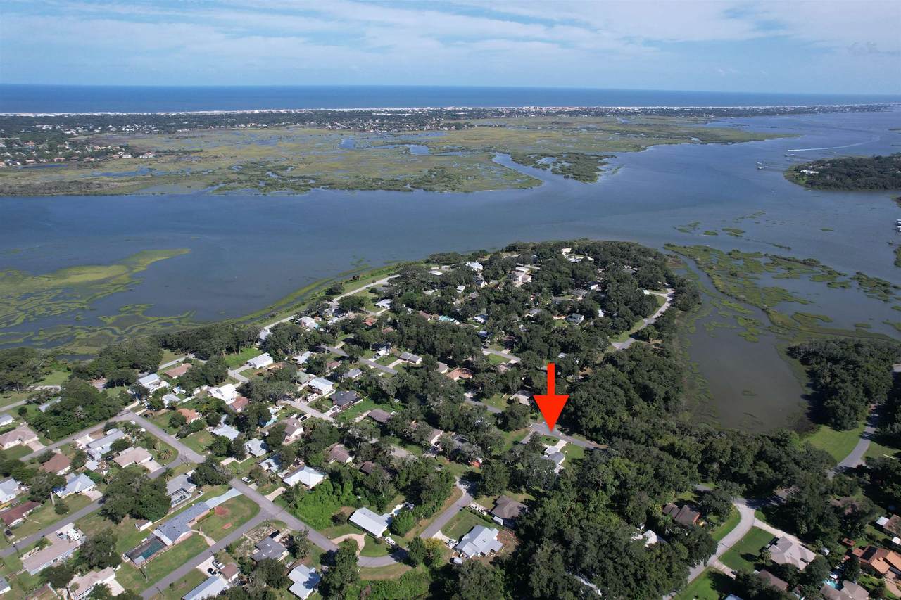 4002 Shore Dr - Photo 1