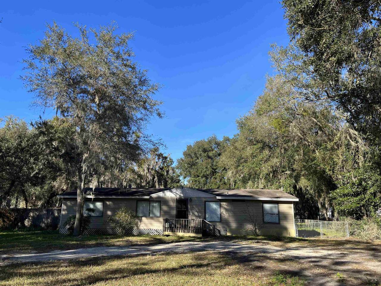 8520 Moss Drive - Photo 1