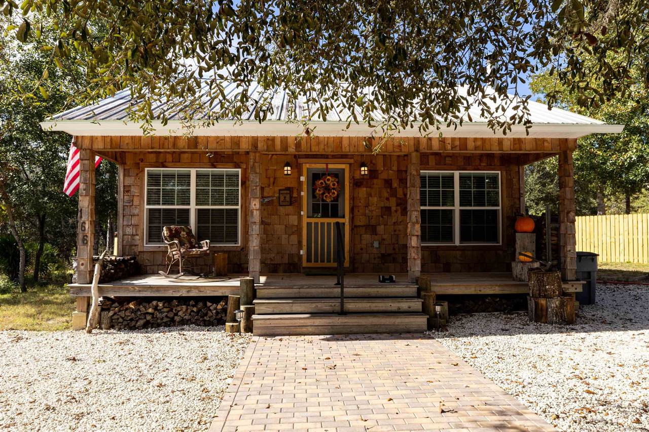 166 Cypress St - Photo 1