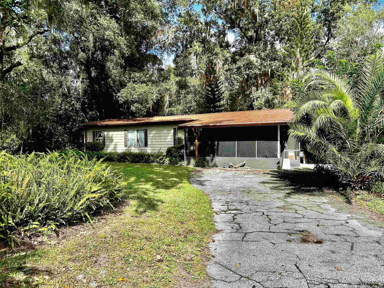 110 Trescot Ct - Photo 1