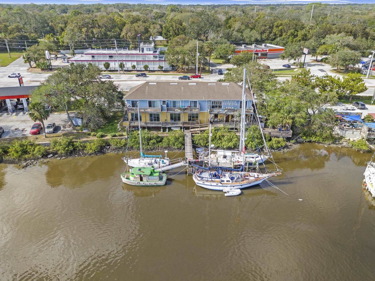 601 Ponce De Leon Blvd - Photo 1