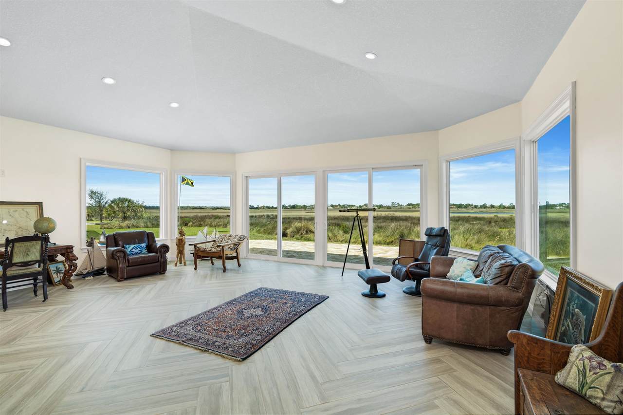 318 Marsh Point Circle - Photo 1