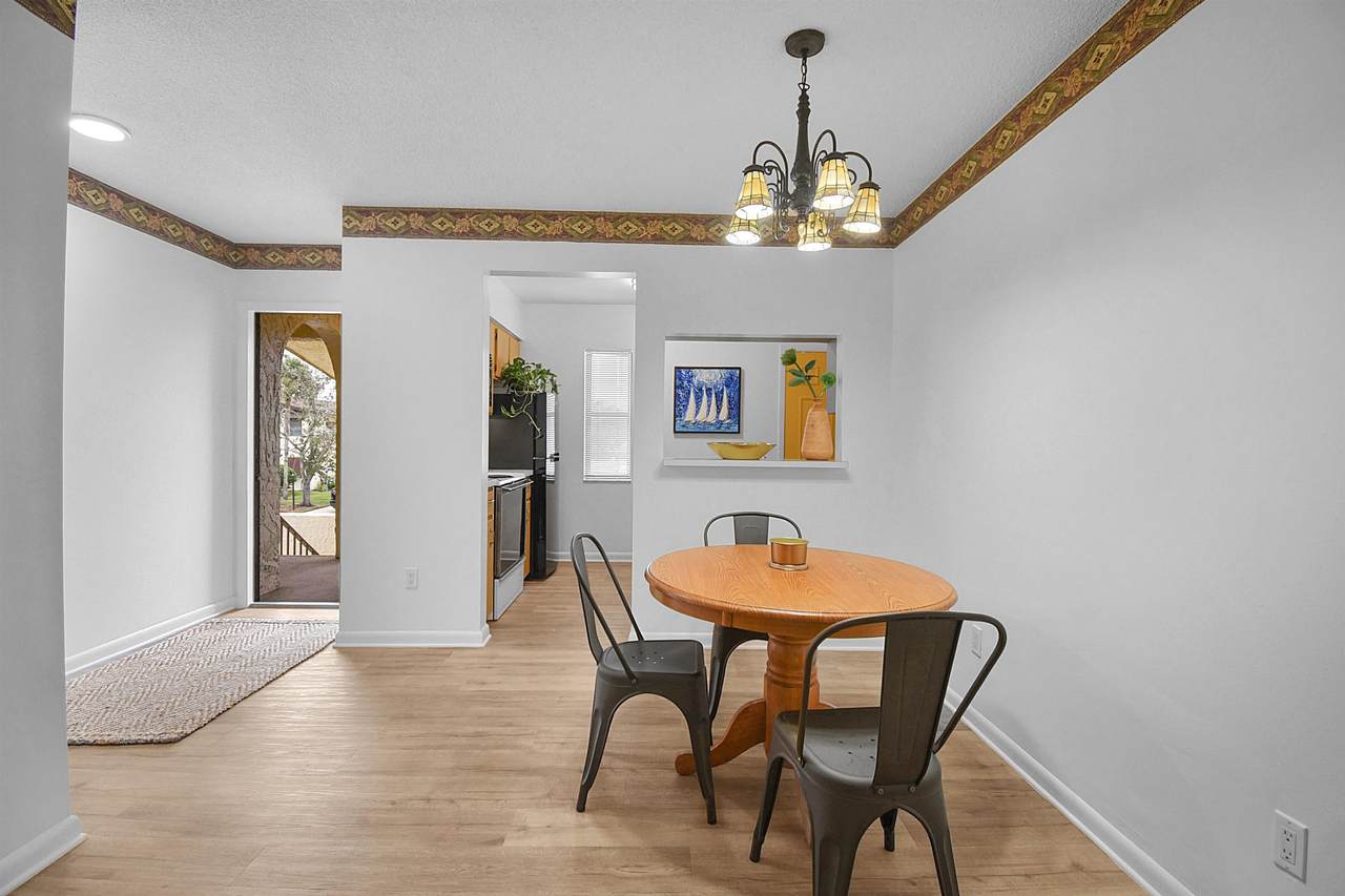 600 Domenico Cir - Photo 1