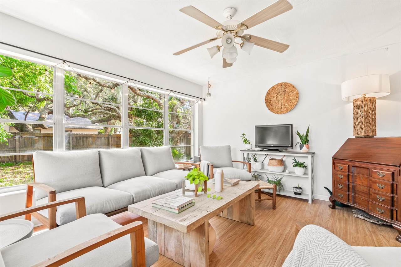 503 D St - Photo 1