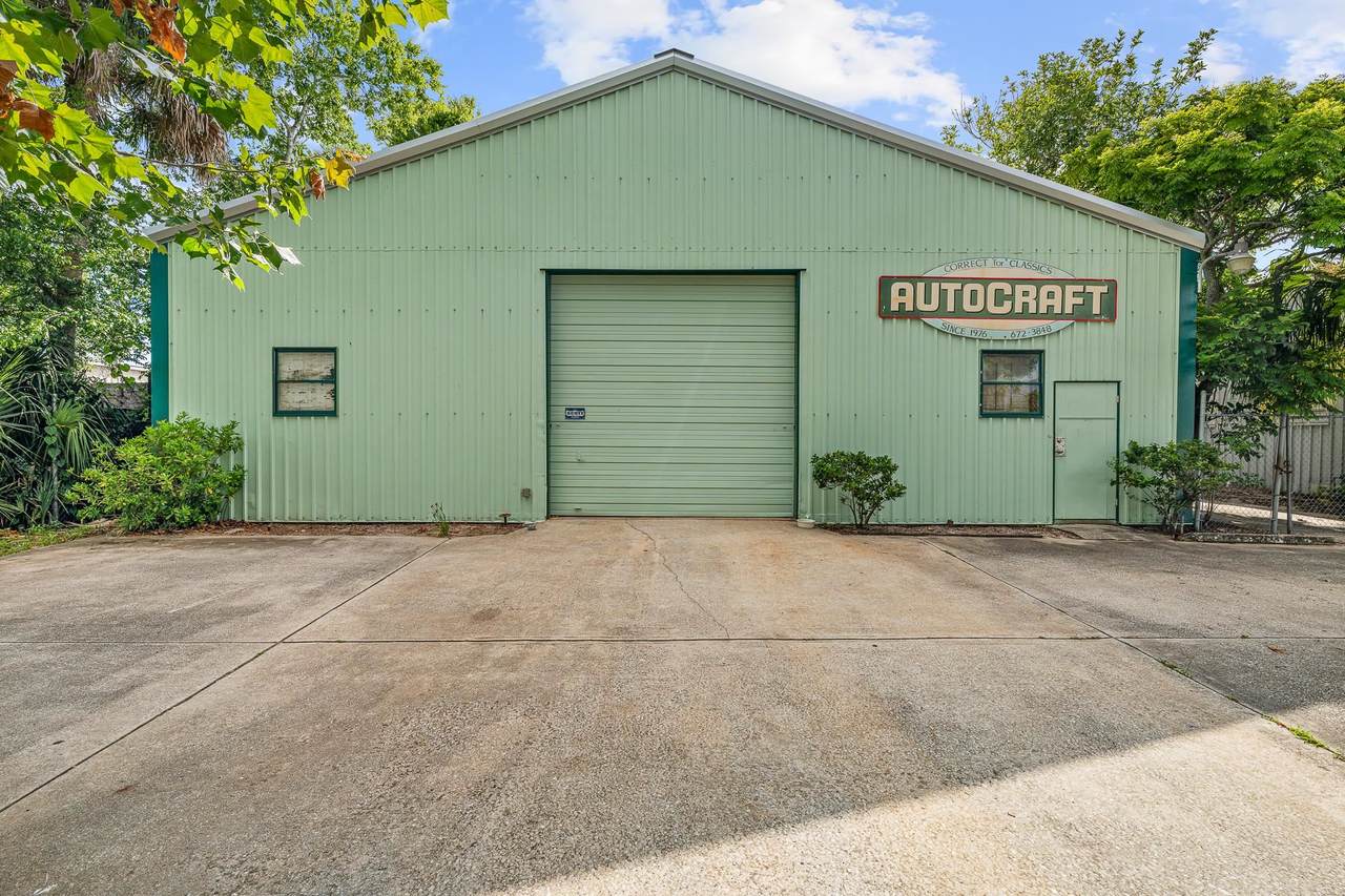 1627 State Ave - Photo 1