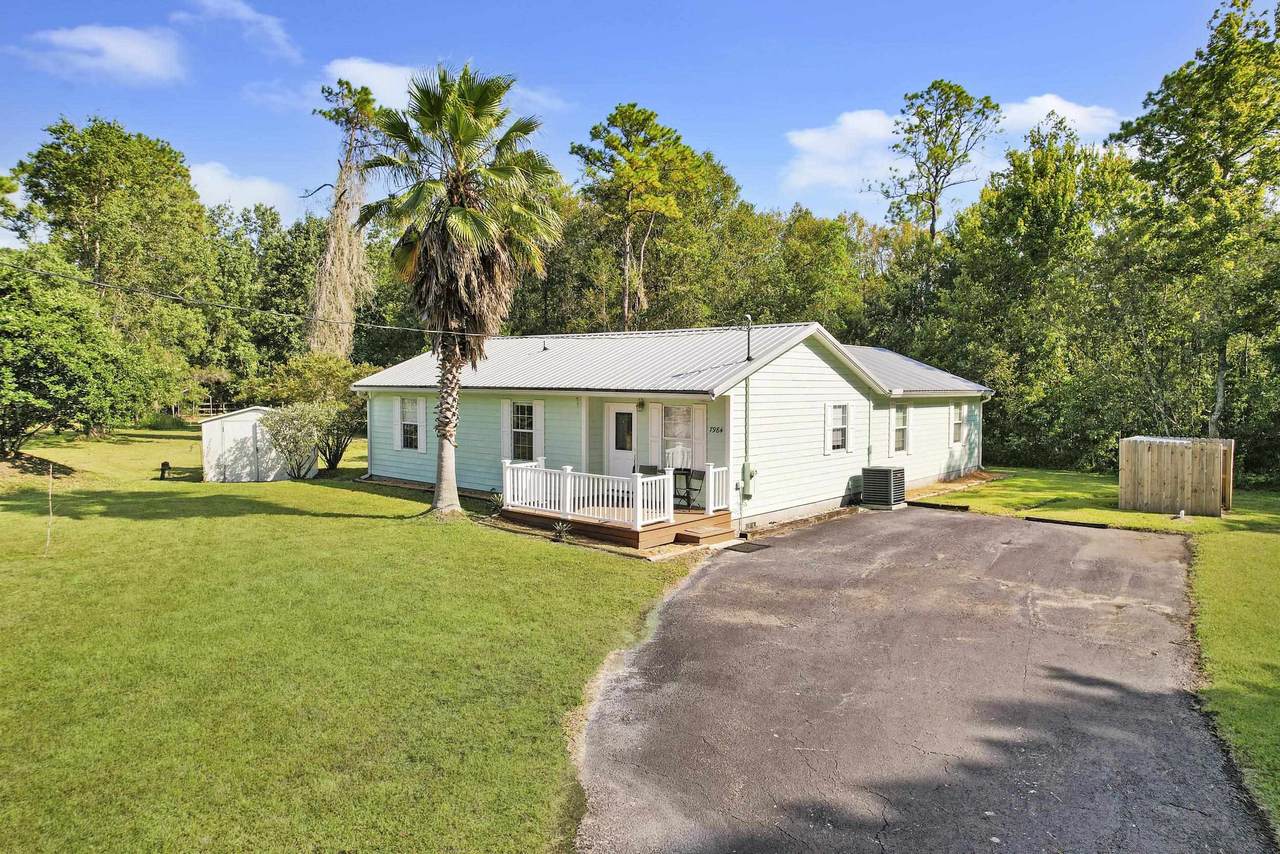 7984 Hamilton Ave - Photo 1
