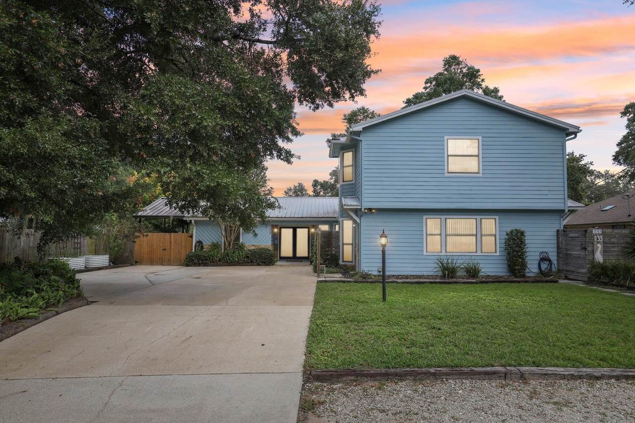 133 Pelican Rd + Adu - Photo 1