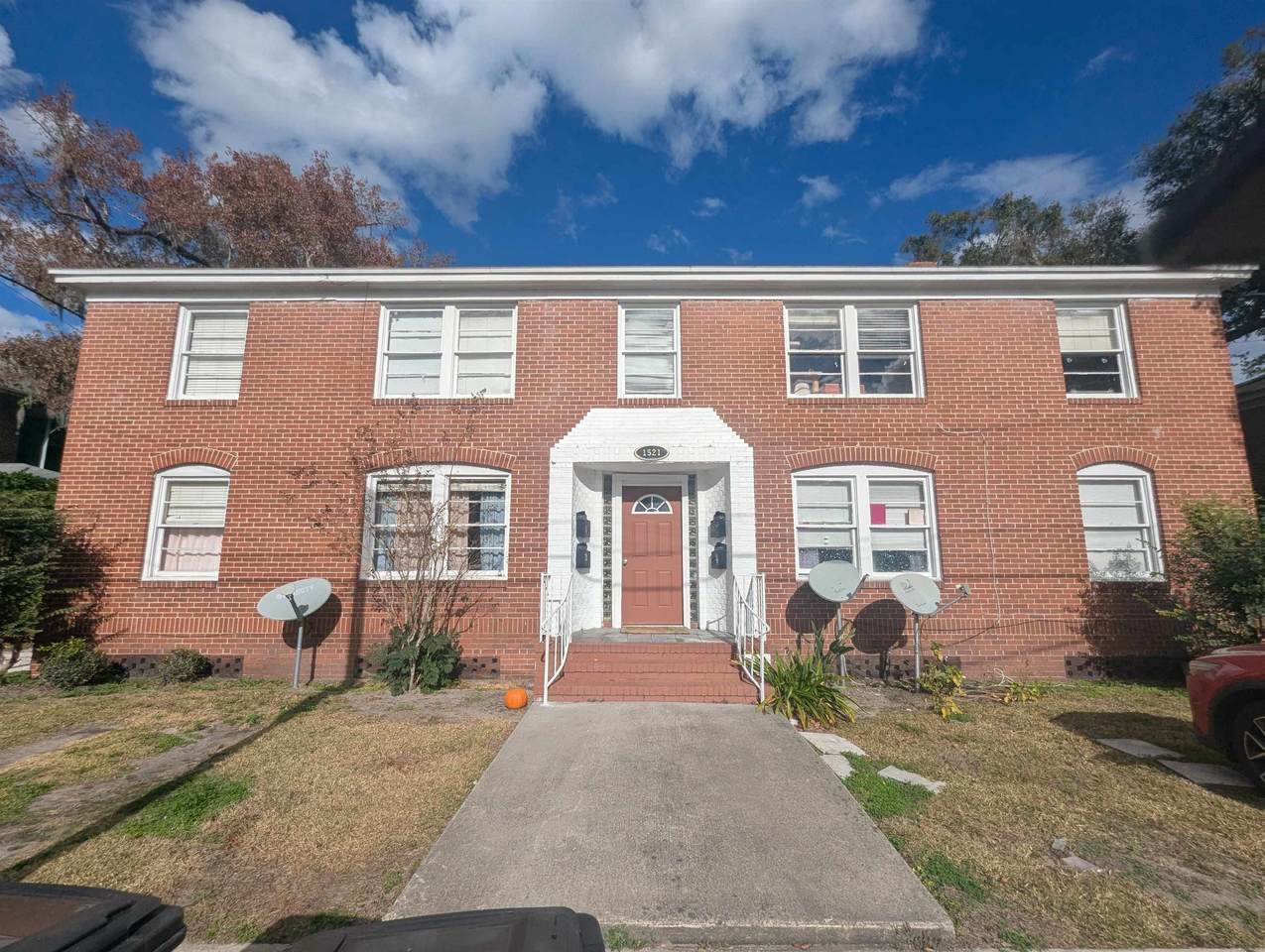 1521 Mcduff Ave - Photo 1