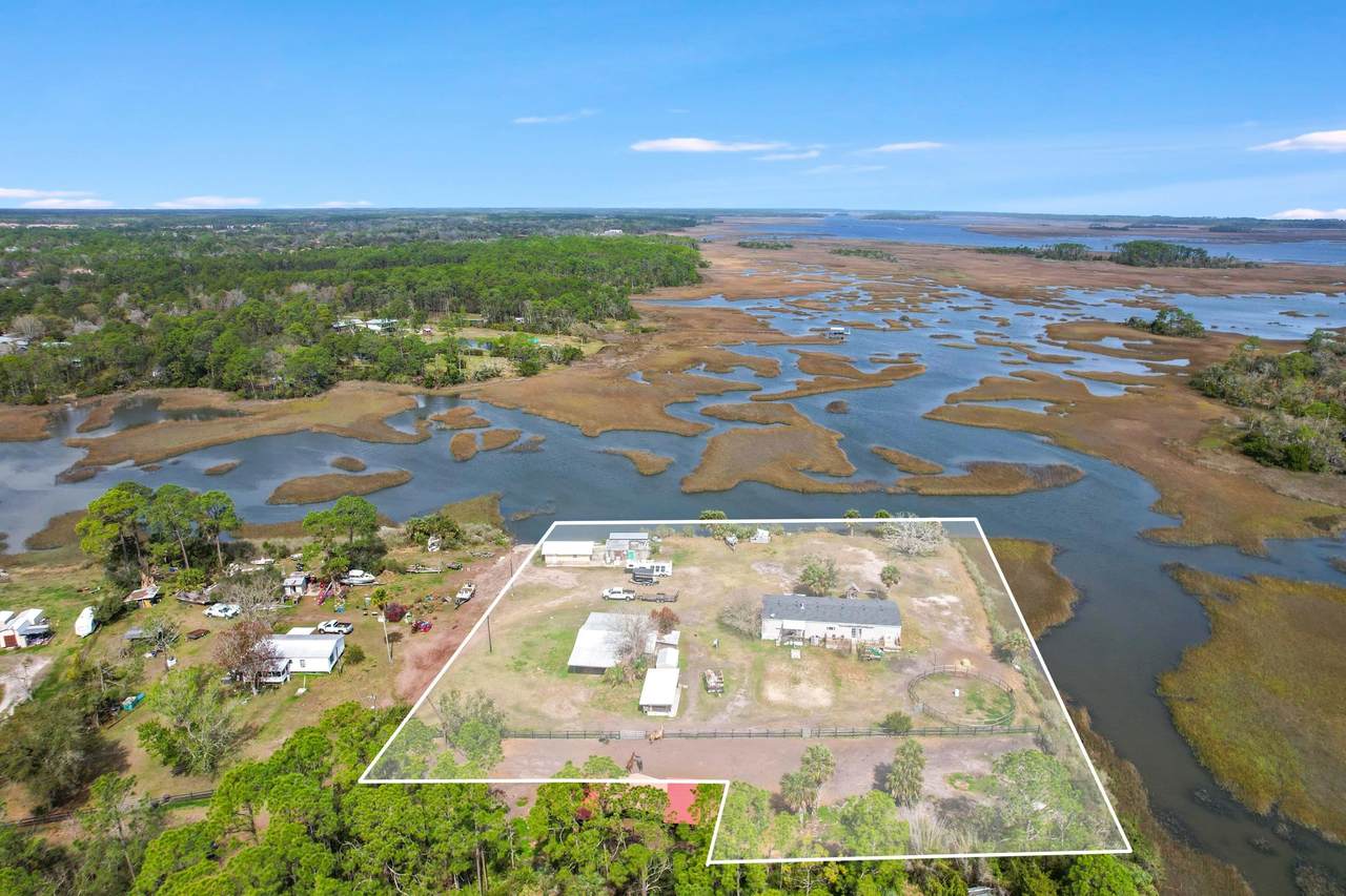 490 Coopers Cove Rd - Photo 1