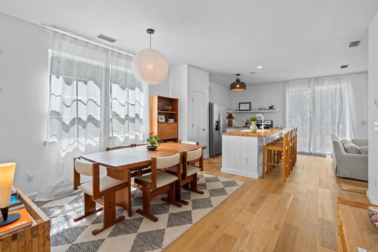 105 Serenity Bay Blvd - Photo 1