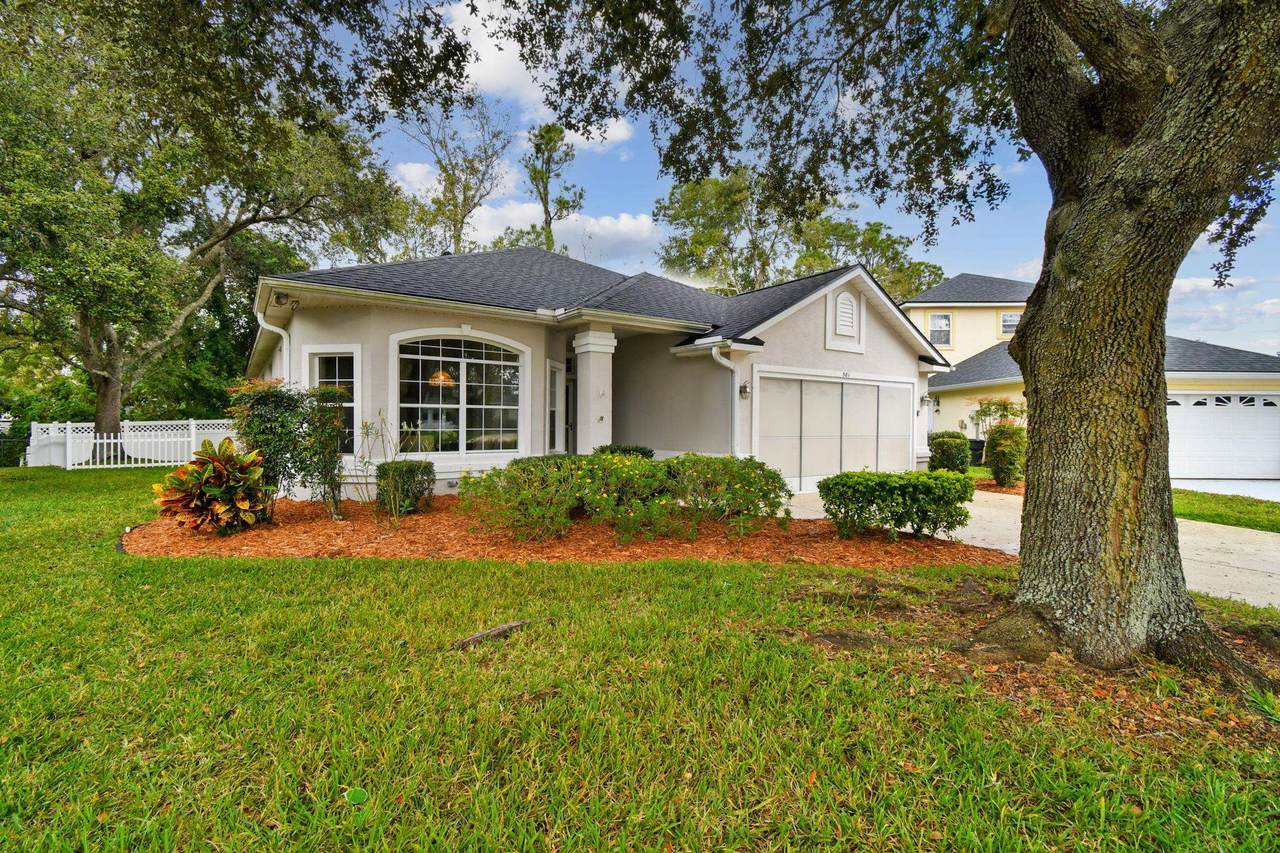 581 Boxwood Pl - Photo 1