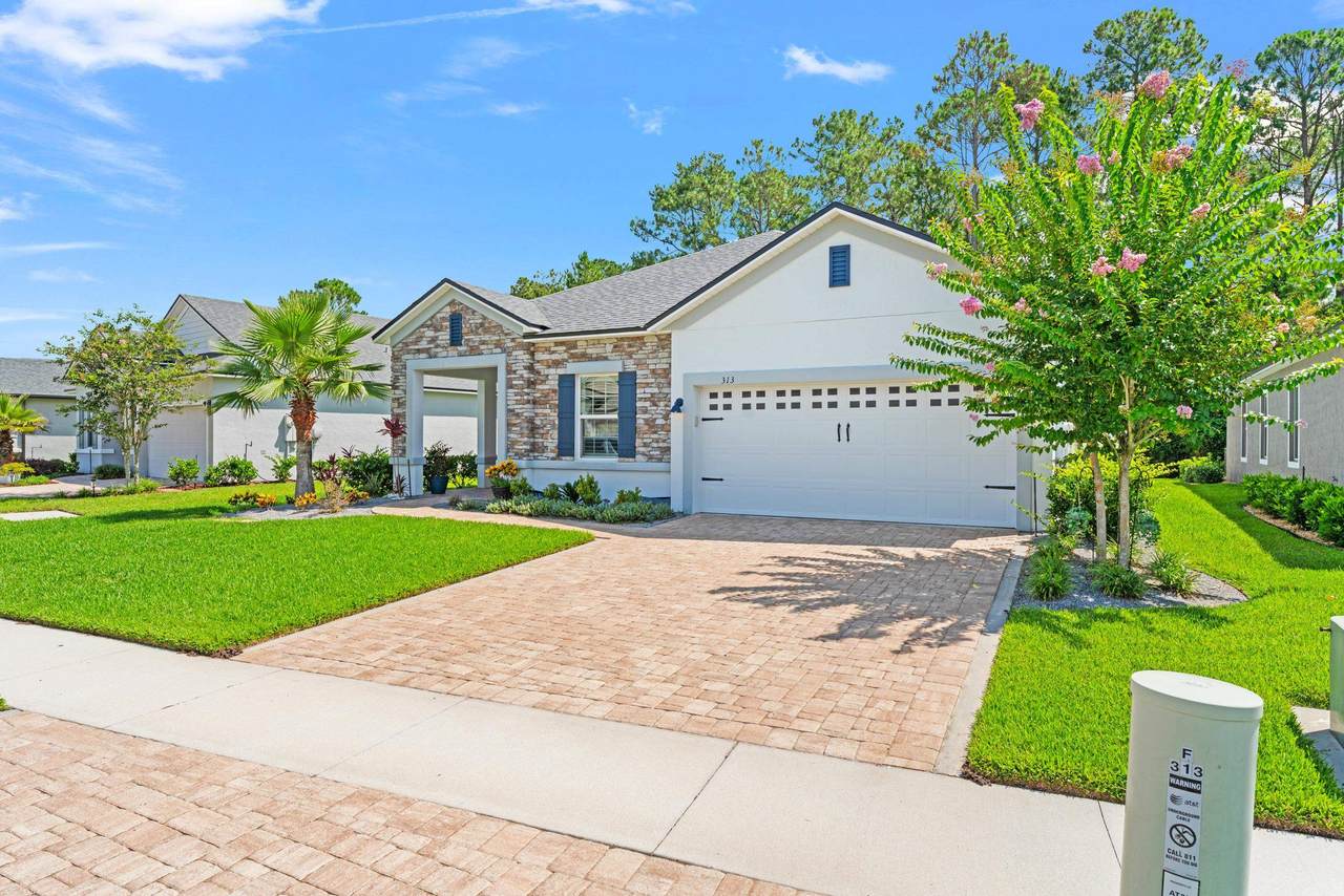 313 Aventurine Ave - Photo 1