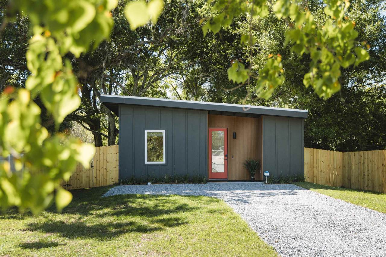 26 Whitney St - Photo 1