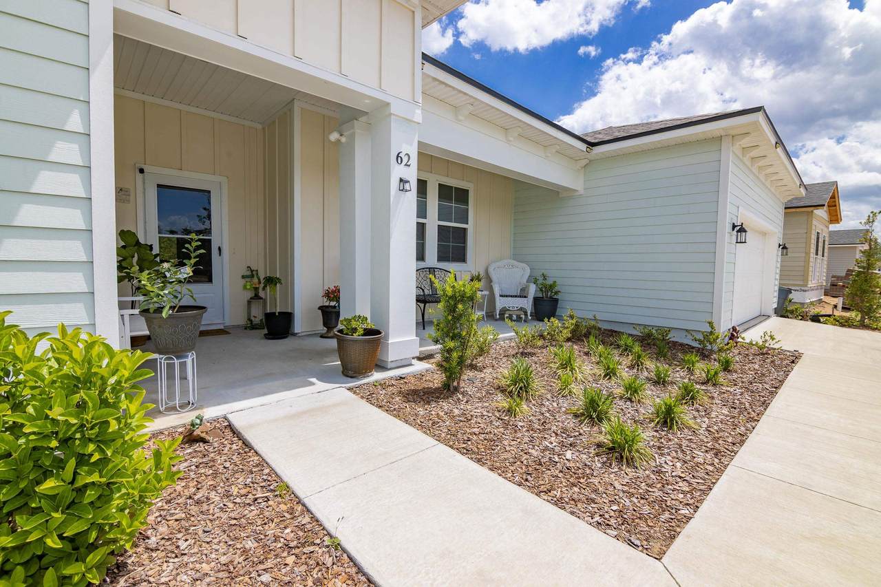 62 Reverie Dr N - Photo 1