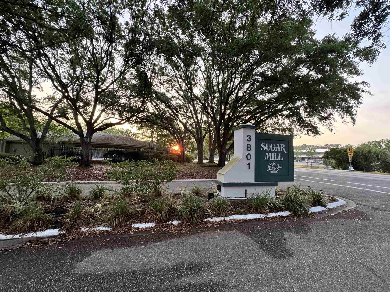 3801 Crown Point Rd - Photo 1