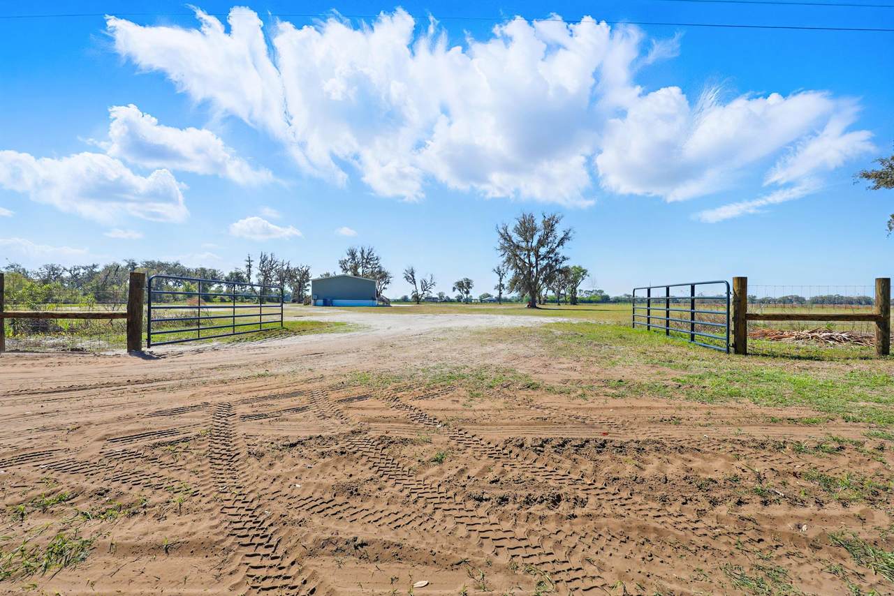 4984 Canal Rd - Photo 1