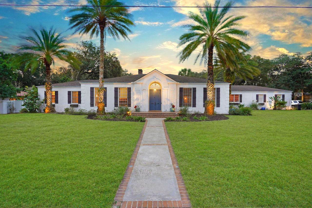 40 Willow Drive - Photo 1
