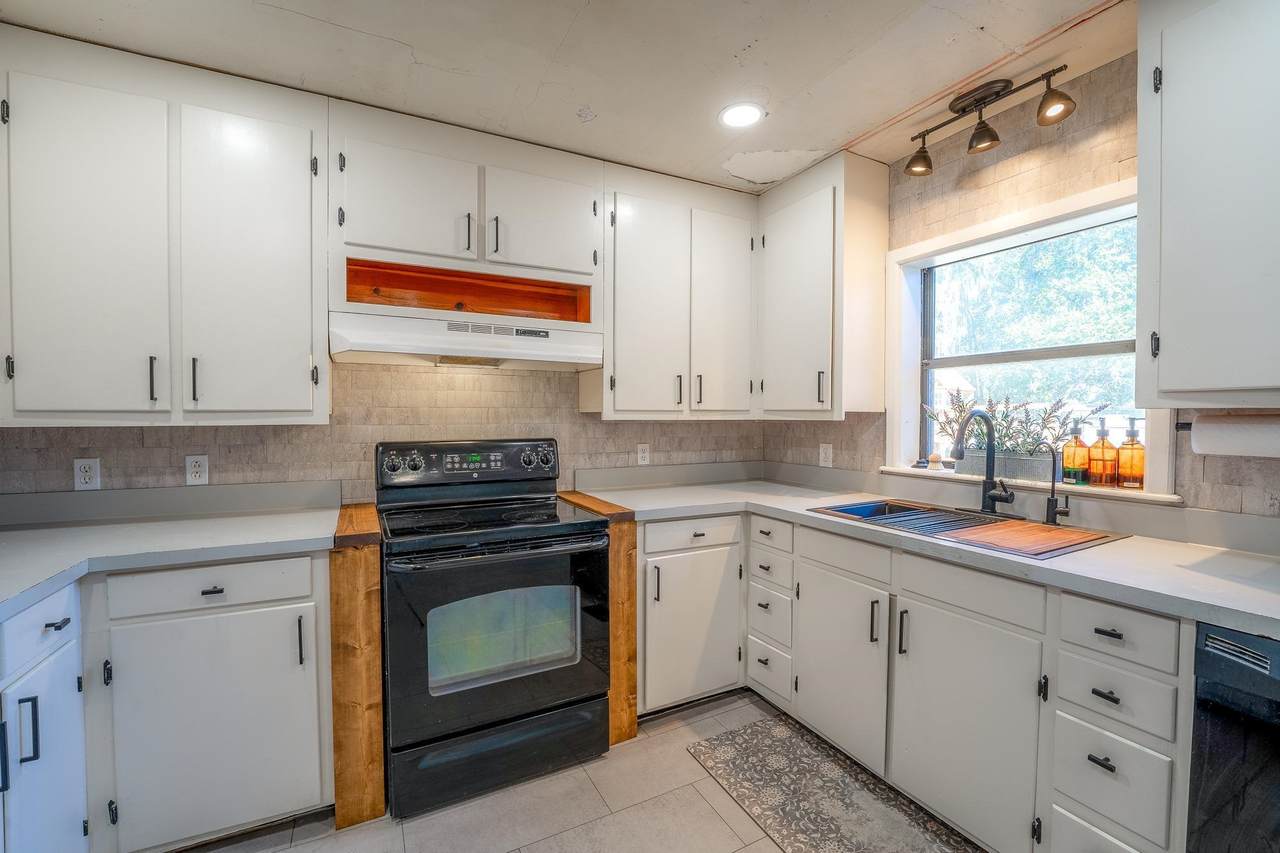 5829 Cherry Laurel Dr - Photo 1