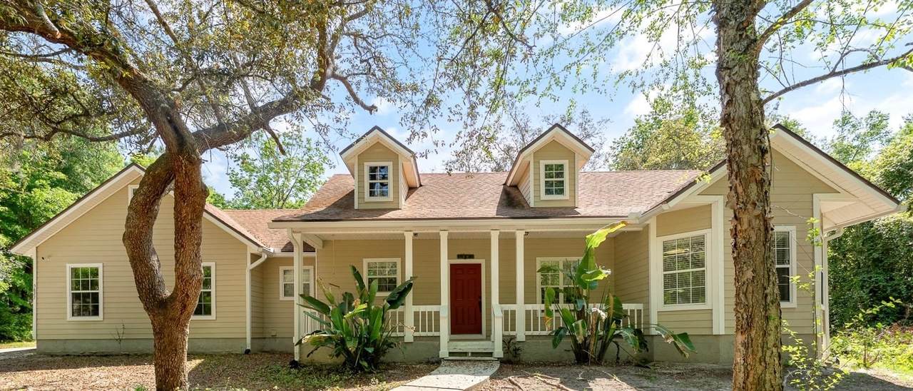 5827 Green Road - Photo 1