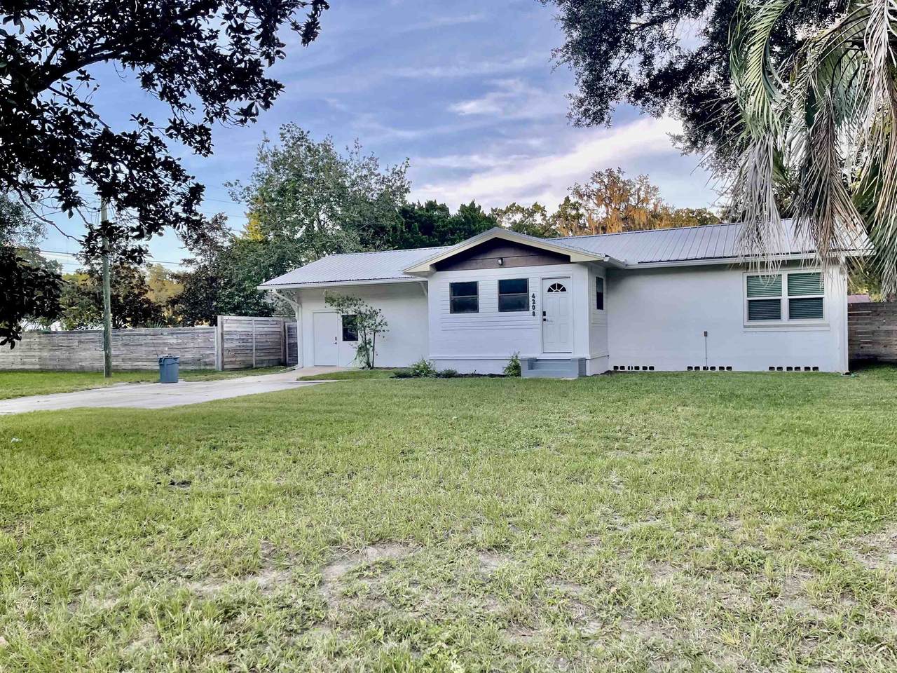 4208 Vermont Blvd - Photo 1