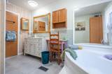 651 Alexander St - Photo 18