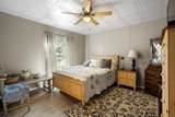 651 Alexander St - Photo 20