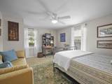 509 Live Oak St + Guest House - Photo 15