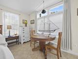 509 Live Oak St + Guest House - Photo 29