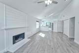 303 D St - Photo 8