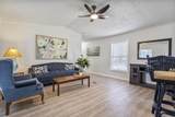 71 Chapin St - Photo 2