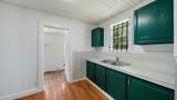 2002 Baldwin St - Photo 8