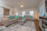 6832 Middleton Ave - Photo 10