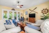 937 Mirror Lake Dr - Photo 11