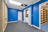 233 Bay St - Photo 9
