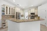 933 Oxford Dr - Photo 13