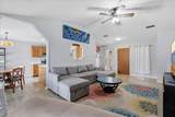 204 Queen Rd - Photo 12
