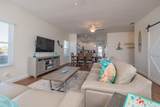6832 Middleton Ave - Photo 11