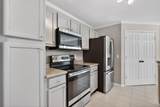 7800 Point Meadows Dr - Photo 17