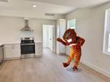 942 Alexander St. - Photo 6