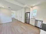 942 Alexander St. - Photo 8