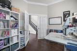 524 Silverthorn Ln - Photo 16