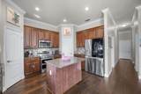 524 Silverthorn Ln - Photo 5