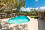 1633 Bay Cir - Photo 2