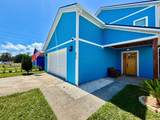 815 11Th Ave - Photo 2